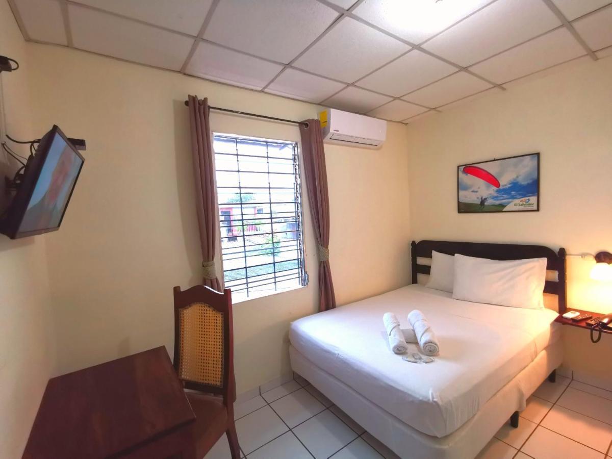 Hotel Armonia Hostal San Salvador Exterior foto