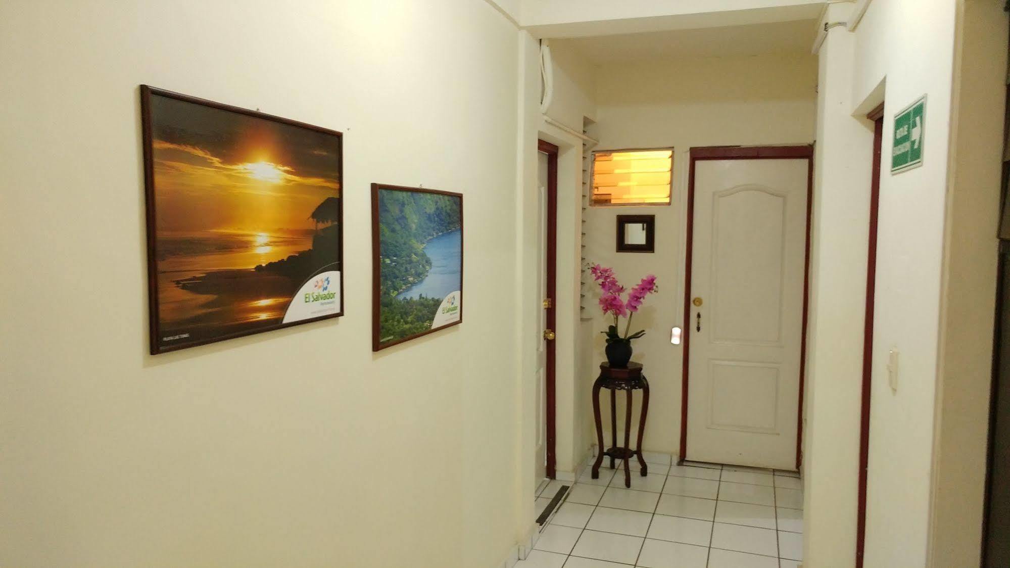 Hotel Armonia Hostal San Salvador Exterior foto